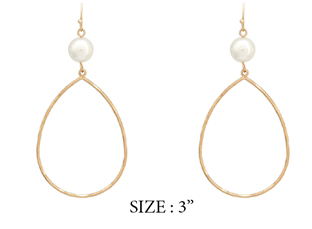 Pearl & Gold Teardrop Earring