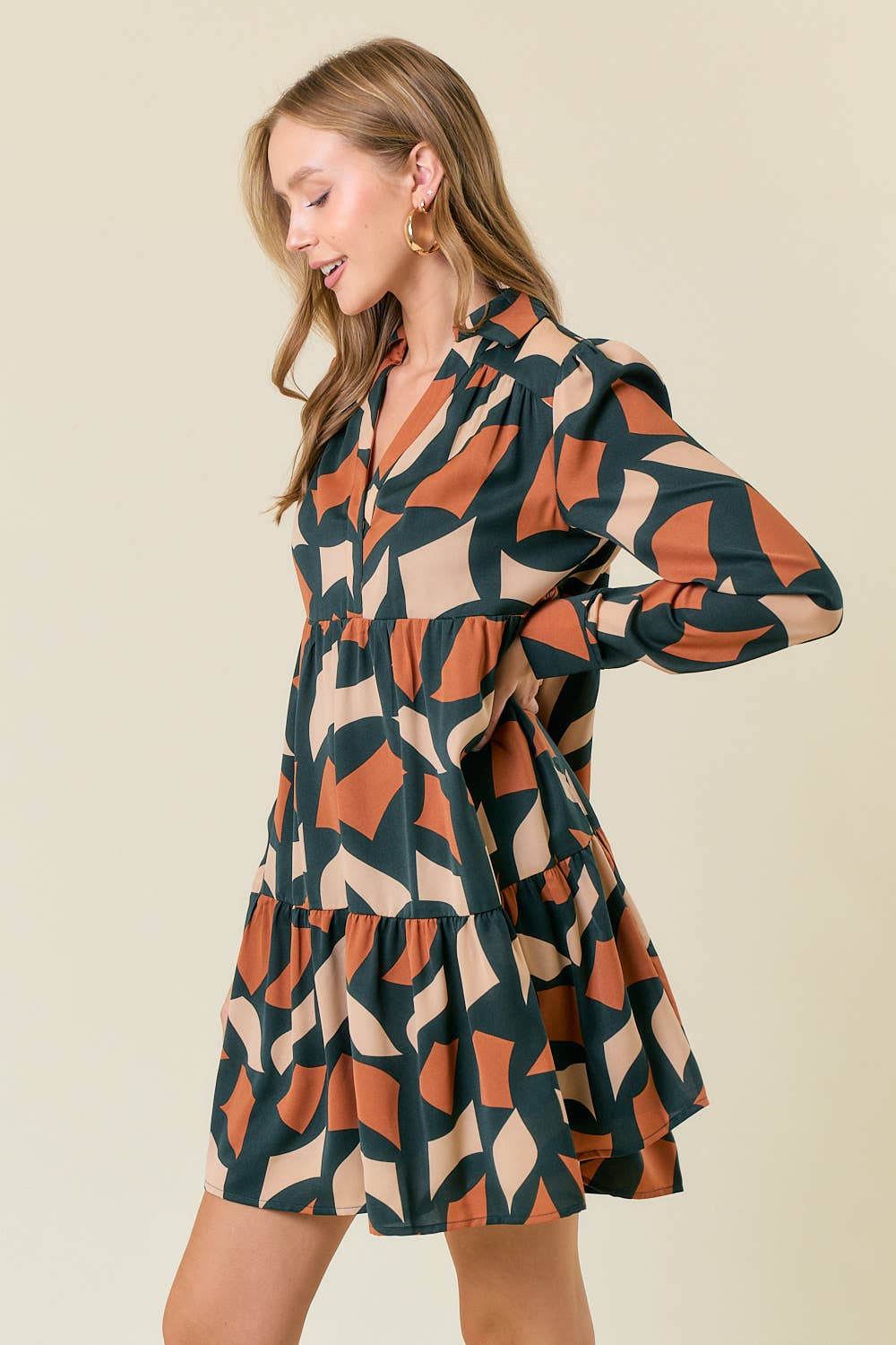 Abstract Print Long Sleeve Tiered Mini Dress in Hunter Green