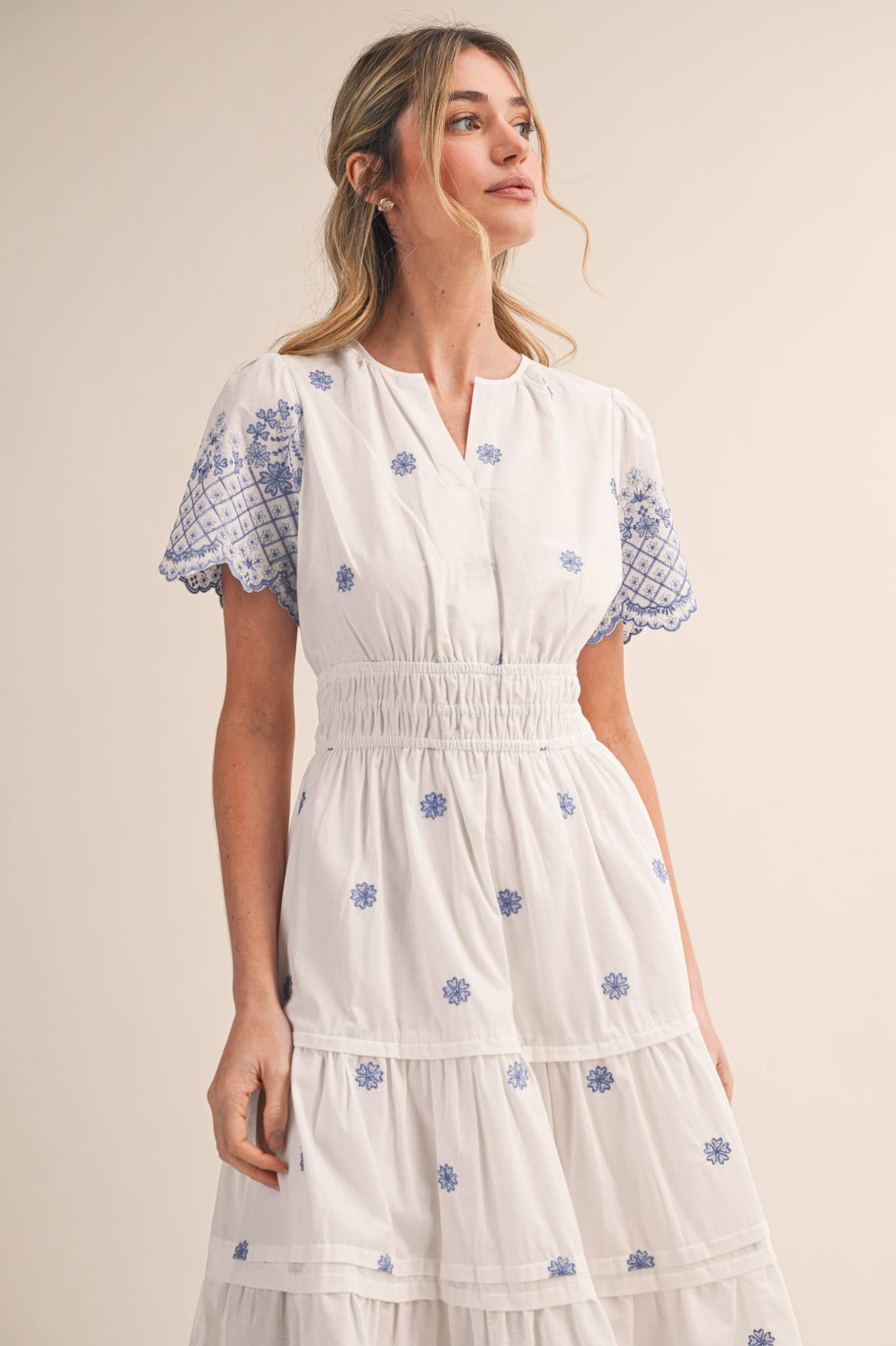 Heirloom Garden Dress in White & Blue