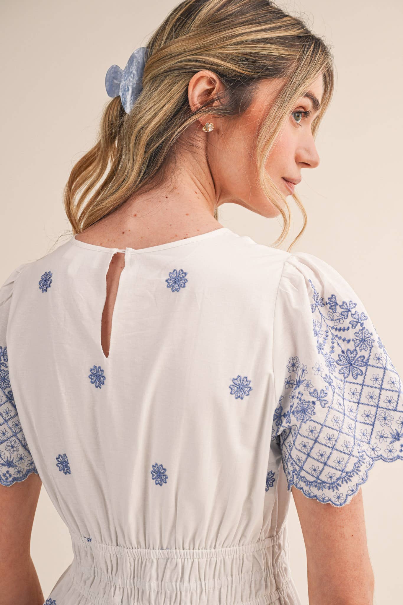 Heirloom Garden Dress in White & Blue